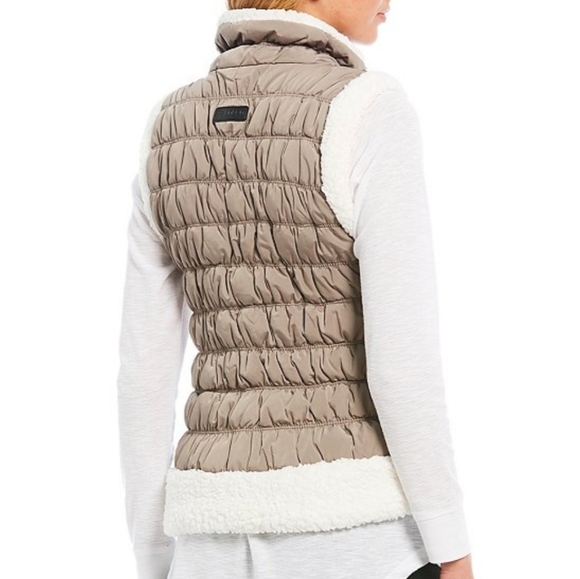 Calvin Klein Performance Sherpa Trim Puffer Vest M - Picture 7 of 8